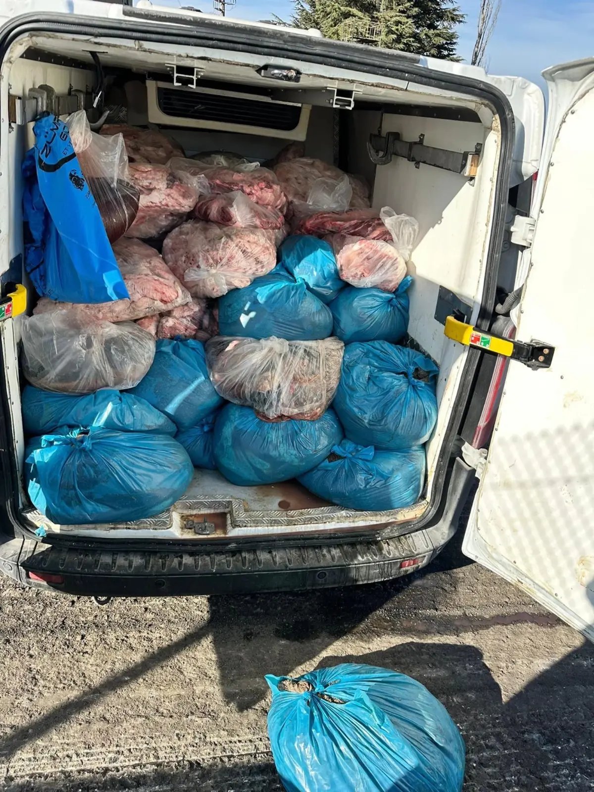 Tekirdağ'da 2 Ton Kaçak Sakatat Ele Geçirildi