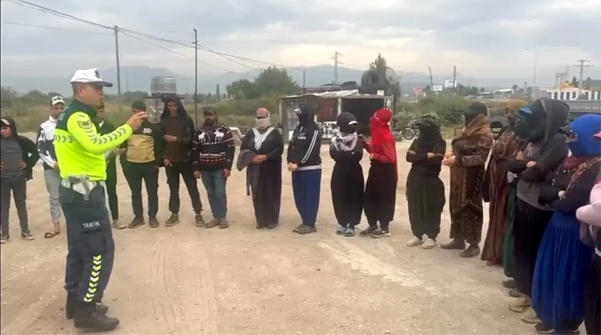 Osmaniye'de Tarım İşçileriyle Dolu Minibüs Durduruldu