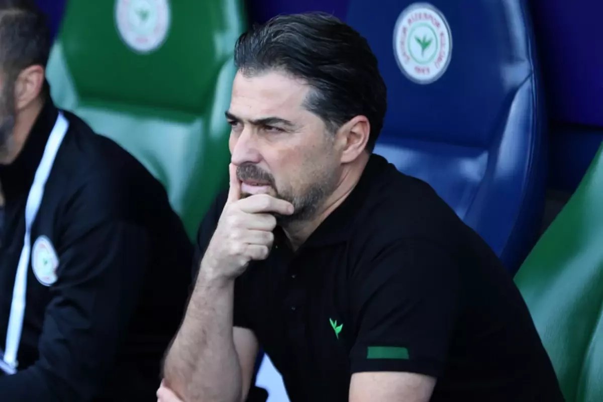 İlhan Palut, Çaykur Rizespor'daki görevini bıraktı