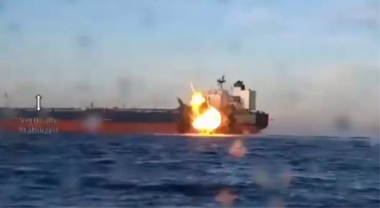 Karadeniz'de 'KAIROS' ve 'VIRAT' Gemilerine Saldırı Görüntüleri Yayınlandı