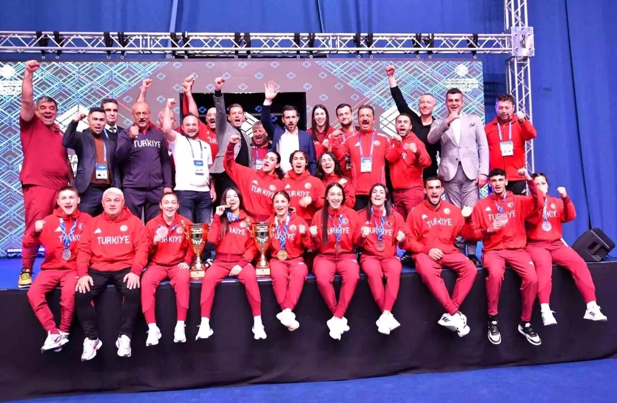 U23 Avrupa Boks Şampiyonası'nda Türk Sporcular Tarihi Başarı Elde Etti