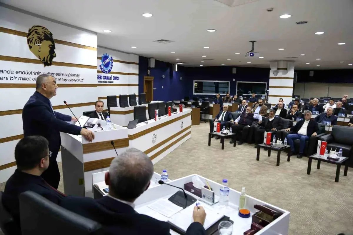 Başkan Büyüksimitci: "Çin'e karşı ülke olarak politika oluşturmalıyız"