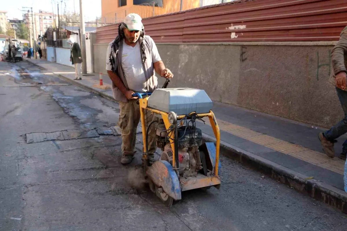 Diyarbakır'ın Muradiye Mahallesi'nde Doğalgaz Çalışmaları Başladı