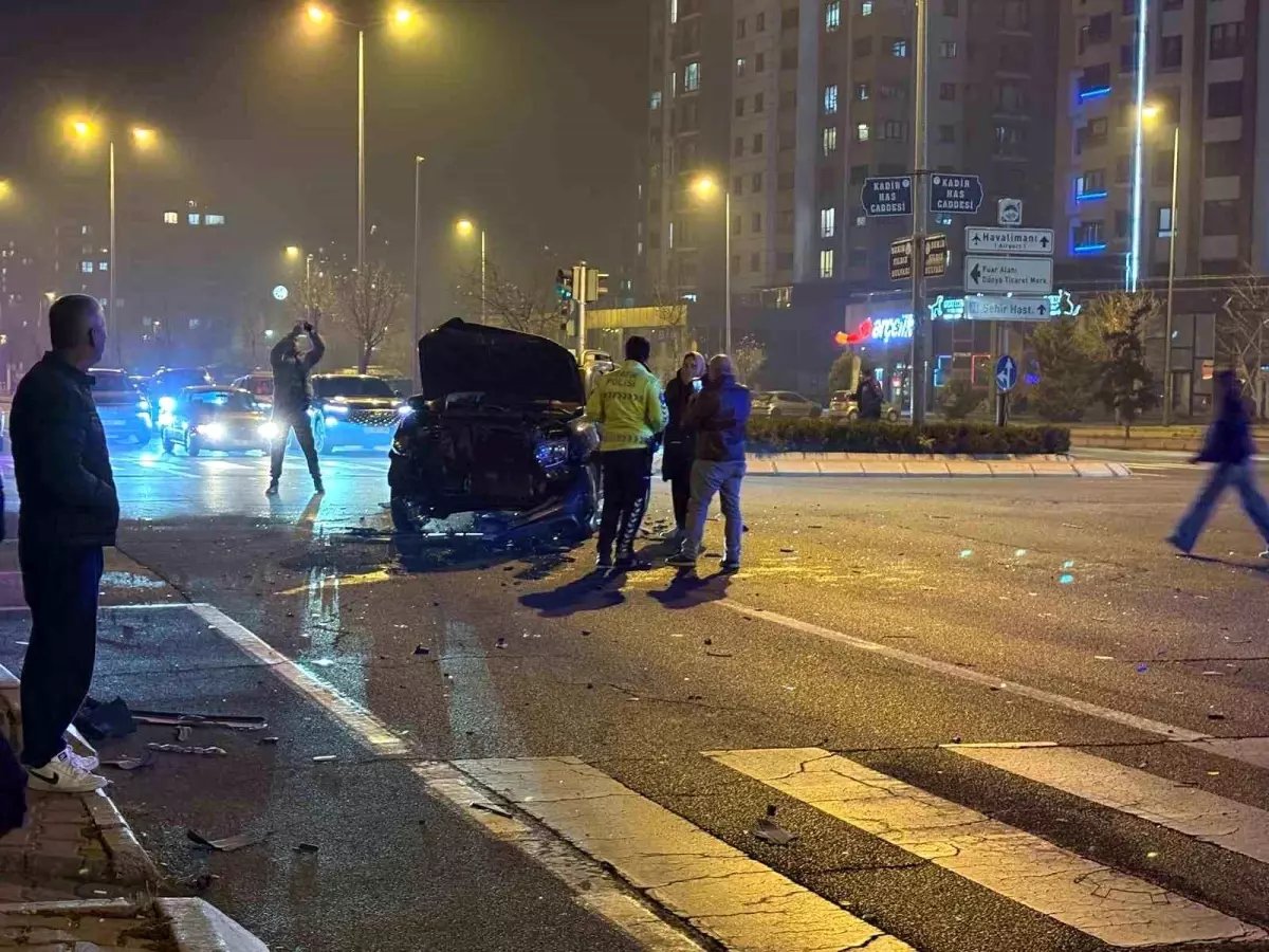 Kayseri'de Trafik Kazası: Yaralı Yok