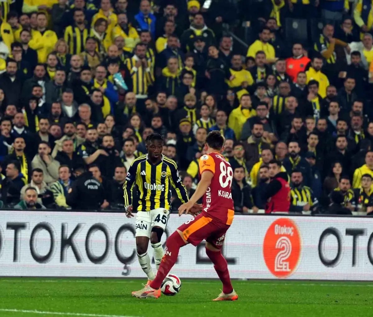 Fenerbahçe ve Galatasaray 1-1 Berabere Kaldı