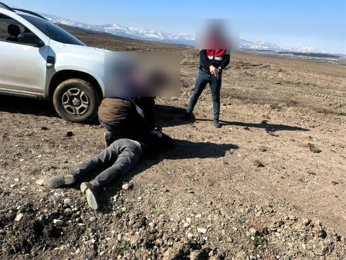 Çorum'da JASAT Operasyonu: 78 Aranan Şahıs Yakalandı