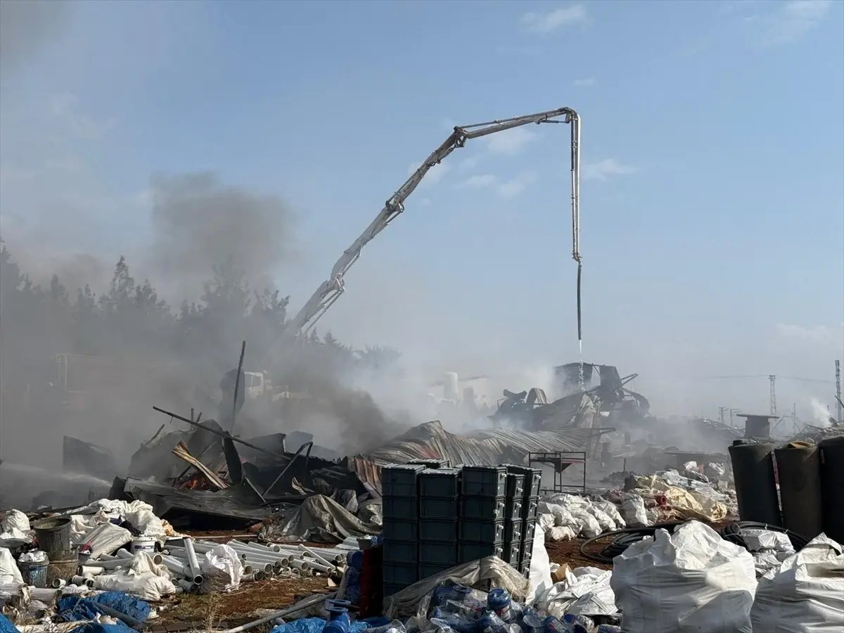 Gaziantep'te İnşaat Şantiyesinde Yangın Çıktı