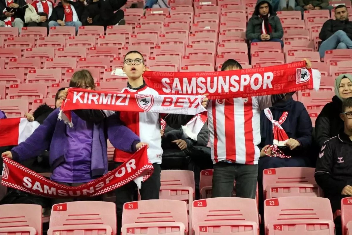 Trendyol Süper Lig: Samsunspor: 1 Alanyaspor: 0 (Maç devam ediyor)