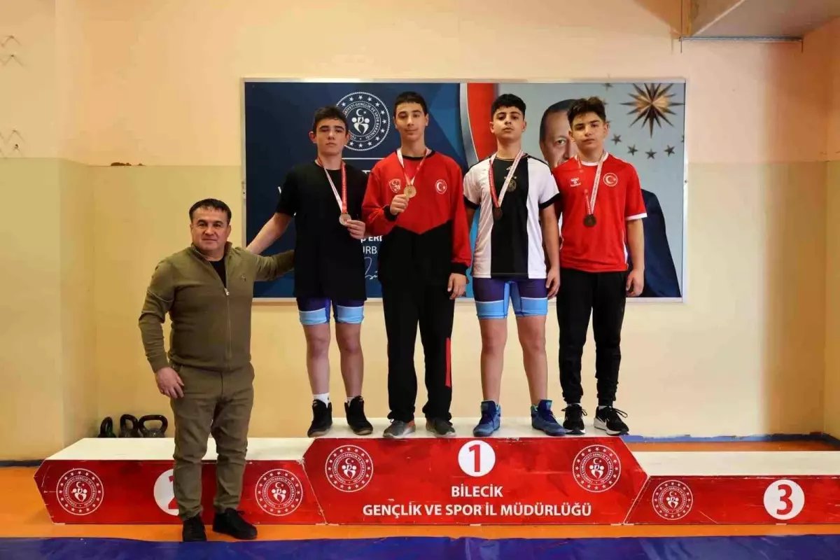 Bilecik'te Genç Sporcuların Güreş ve Yüzme Antrenmanları