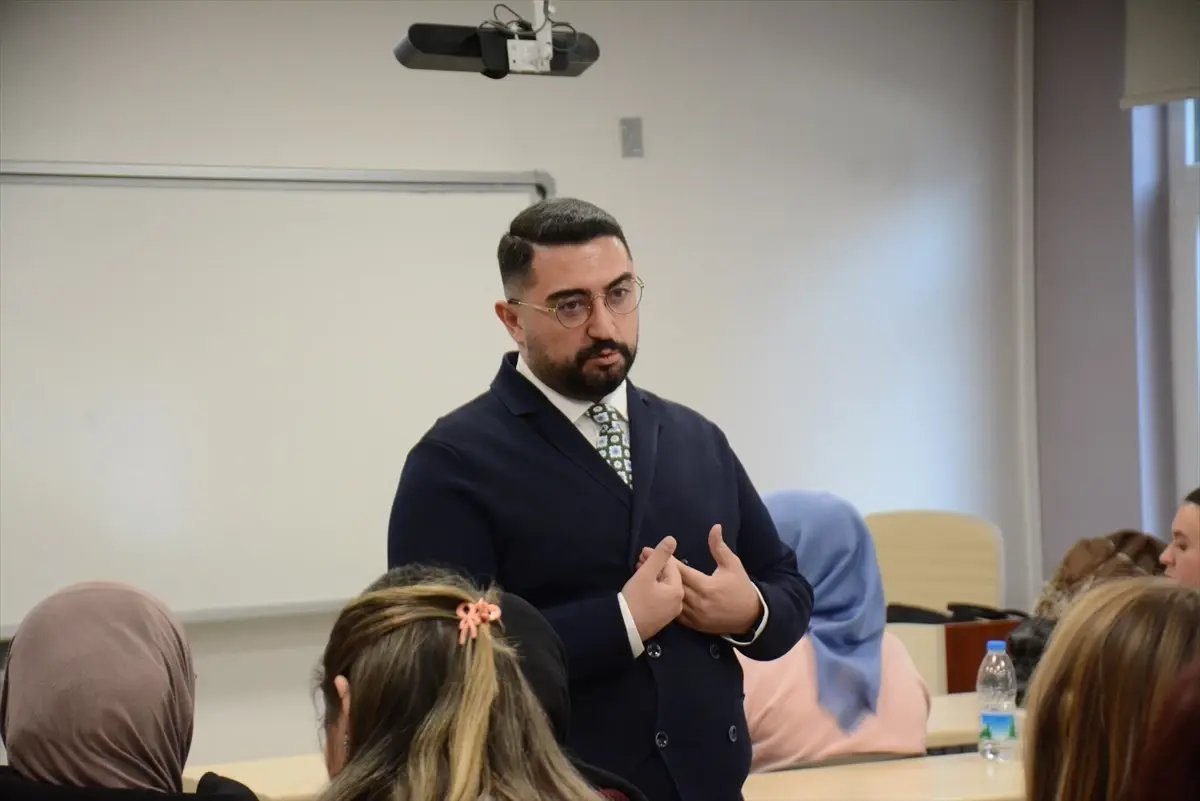 Eskişehir'de "YEDAM'da Sosyal Hizmet Uzmanlığına Giden Yol" konuşuldu