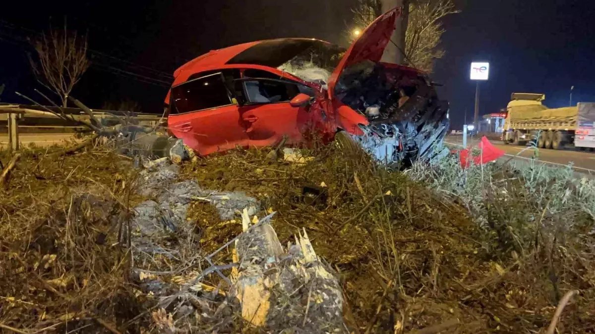 Eskişehir'de Feci Kaza: Sürücü Ağır Yaralandı