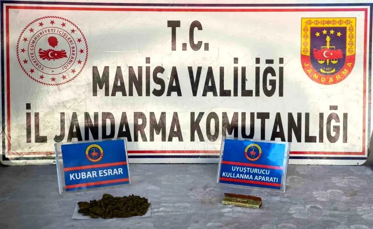 Manisa'da Jandarma Operasyonu: 67 Gram Esrar Ele Geçirildi
