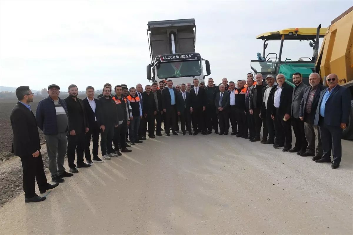 Amasya'da köy yollları asfaltlanıyor