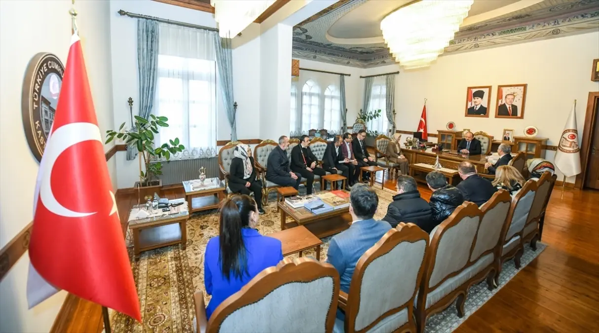 Kastamonu Valisi Dallı özel bireylerle bir araya geldi