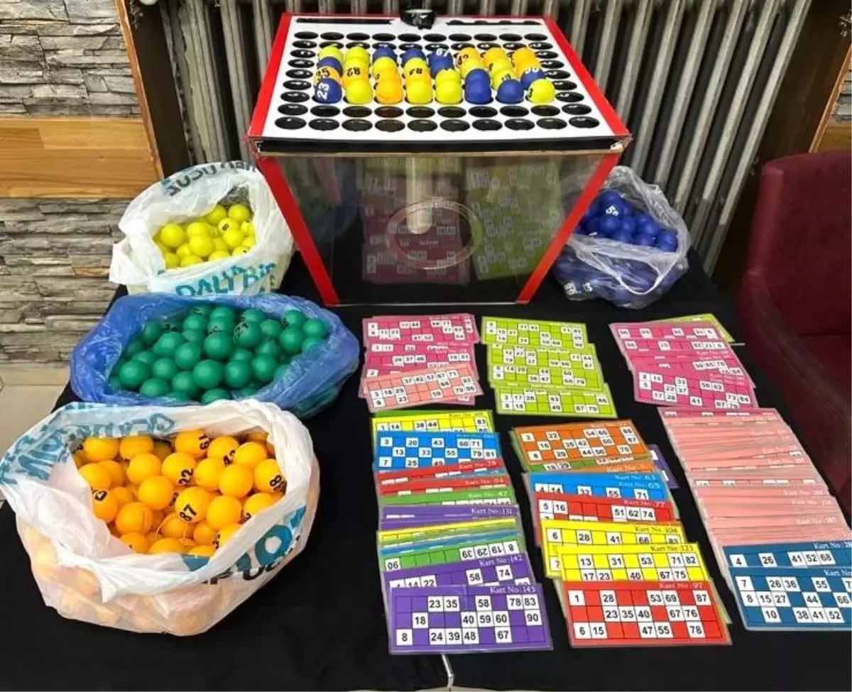 Eskişehir'de 3 kapıdan geçilerek erişilebilen kumarhaneye baskın: 40 kişiye toplam 369 bin TL ceza