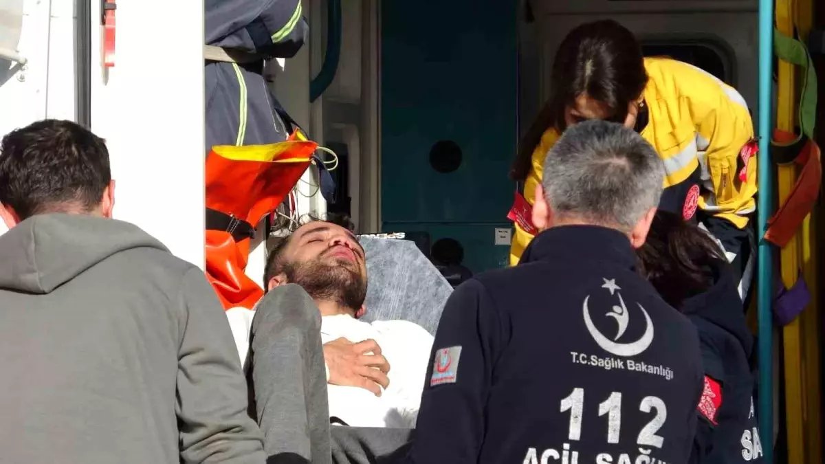 Yangına uykuda yakalandı, dumandan etkilendi