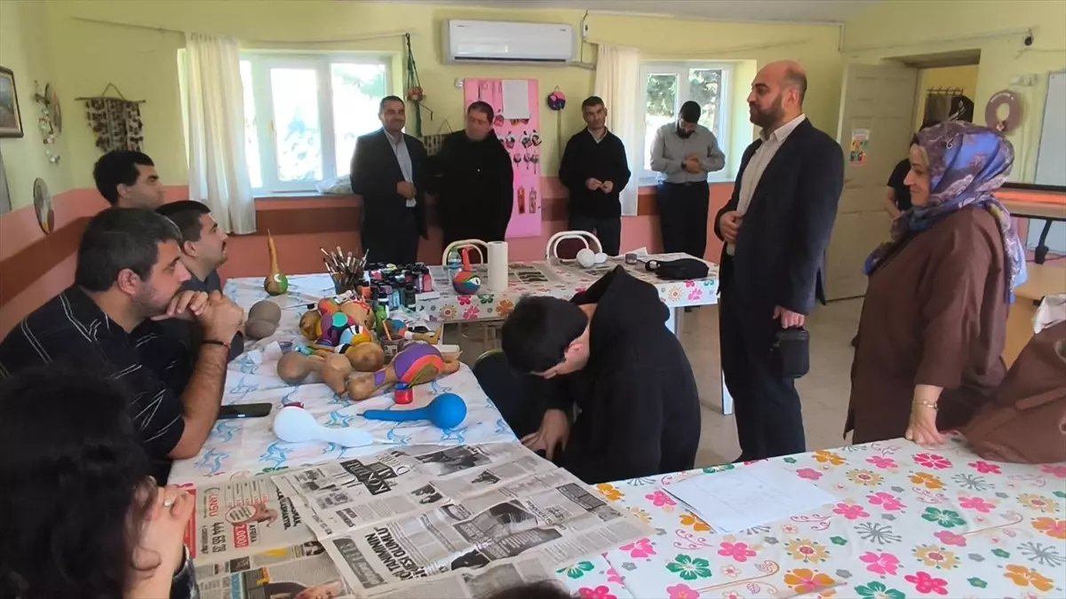 Anamur Müftüsü Fidan, engelli bireylerle bir araya geldi