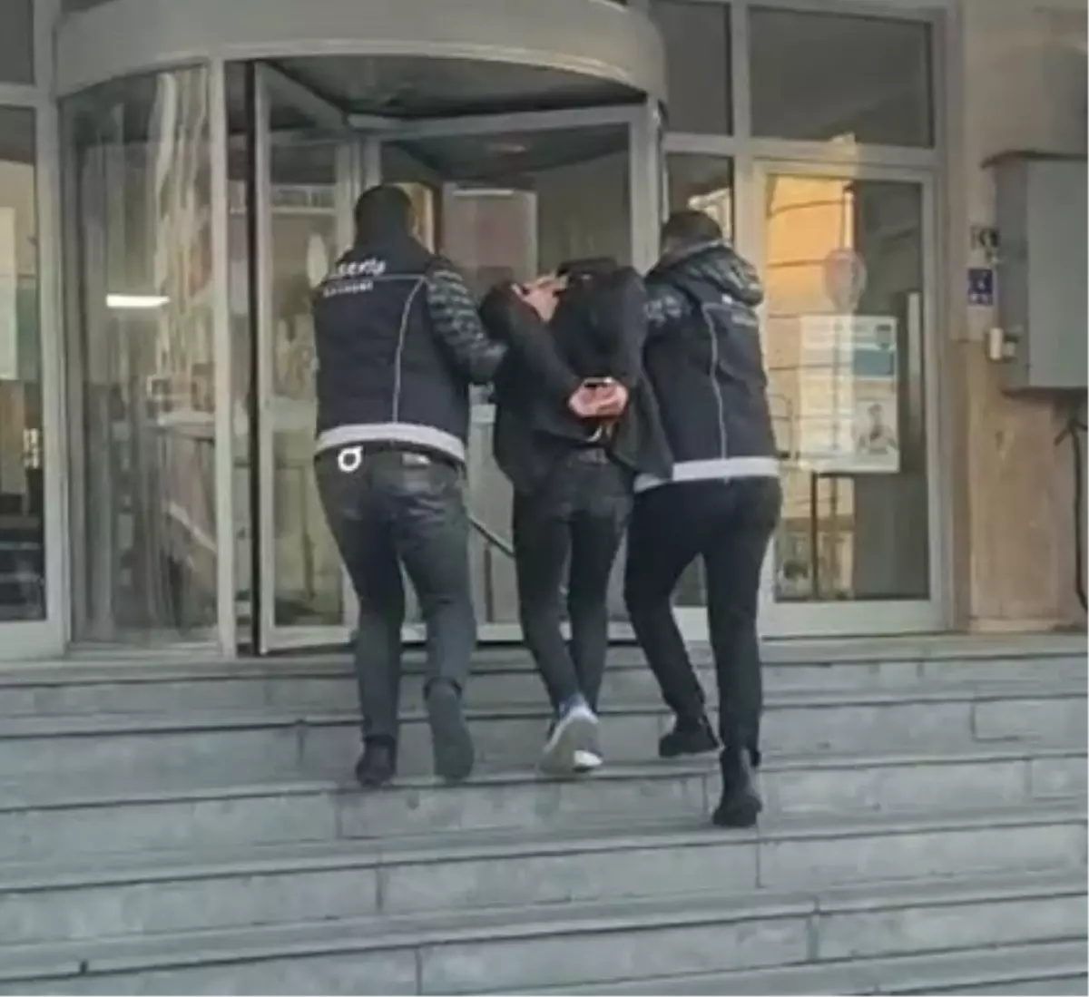 Kayseri'de 14 yıl hapisle aranan firari hükümlü yakalandı