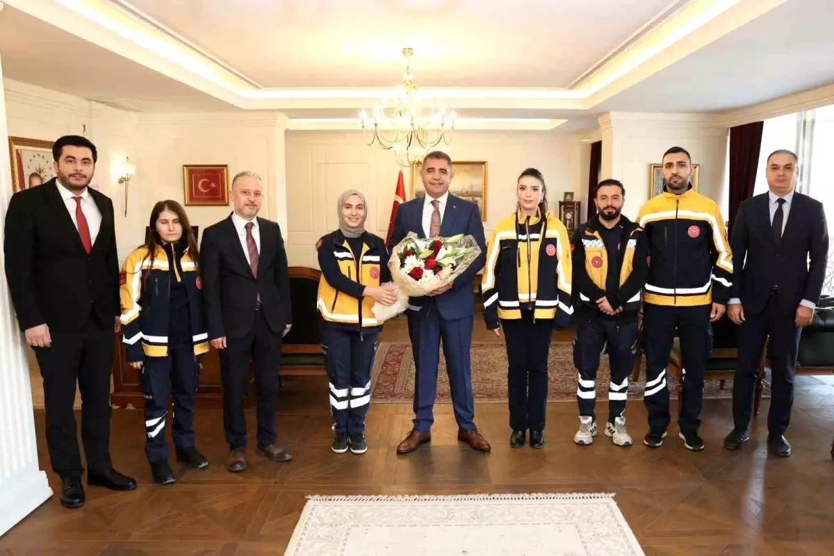 Vali Aslan acil sağlık çalışanları ağırladı