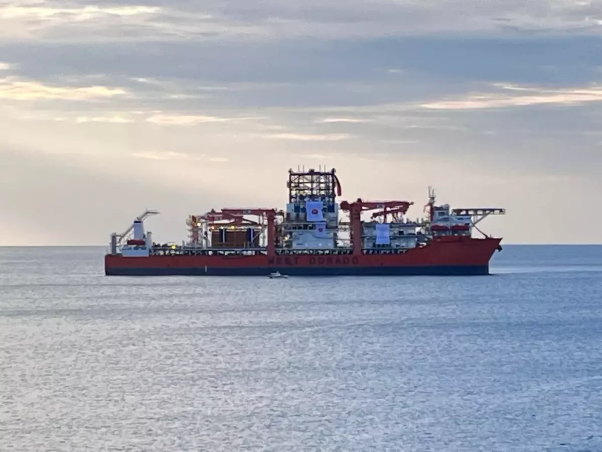 Türkiye'nin 6'ncı sondaj gemisi Mersin'e ulaştı