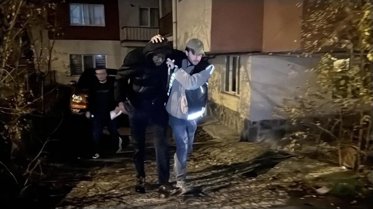 Kütahya'da Bonzai Operasyonu: 46 Poşet Ele Geçirildi