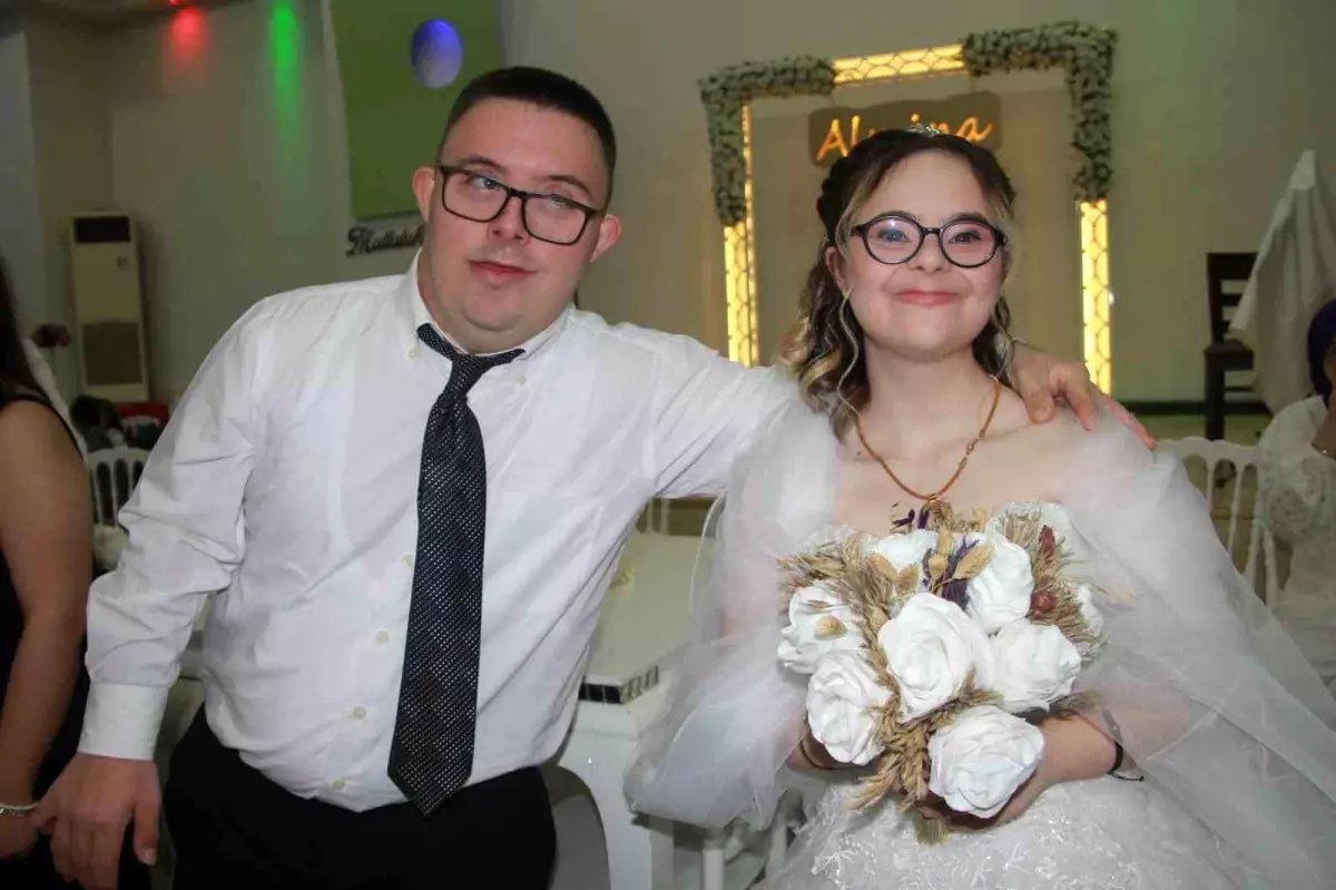 Bir hayal 7 mutluluğa dönüştü: Down sendromlu genç kızlara temsili düğün