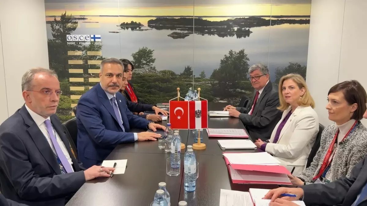 Dışişleri Bakanı Hakan Fidan, Avusturya Dışişleri Bakanı ile Görüştü