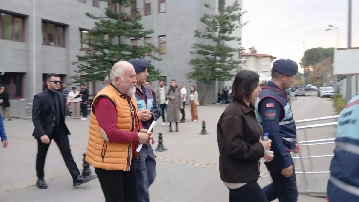 Manavgat Belediyesi'nde 'ihaleye fesat karıştırma' soruşturmasında 3 tutuklama