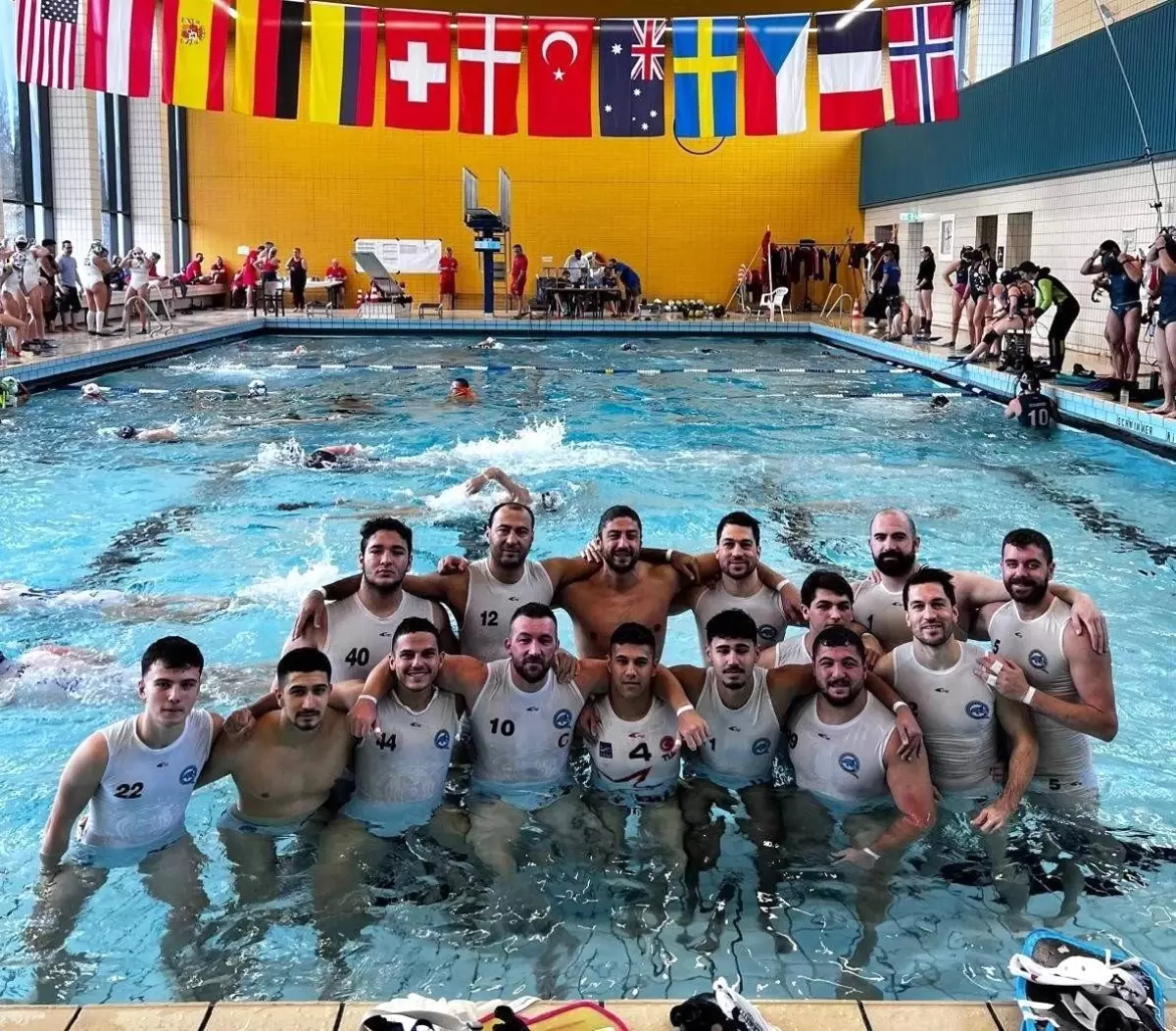 EÜ Sualtı Ragbisi takımı dünya dördüncüsü oldu