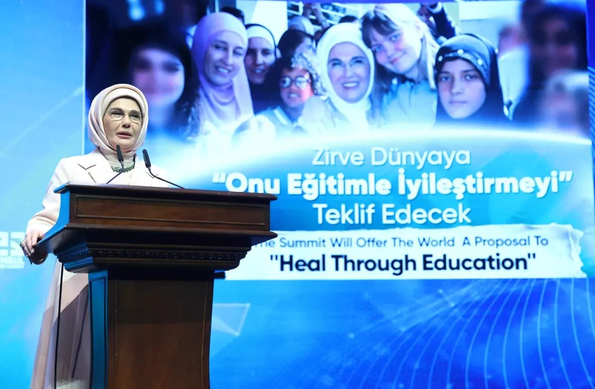 Emine Erdoğan: Gelecek nesillere adil bir dünya bırakmak boynumuzun borcu