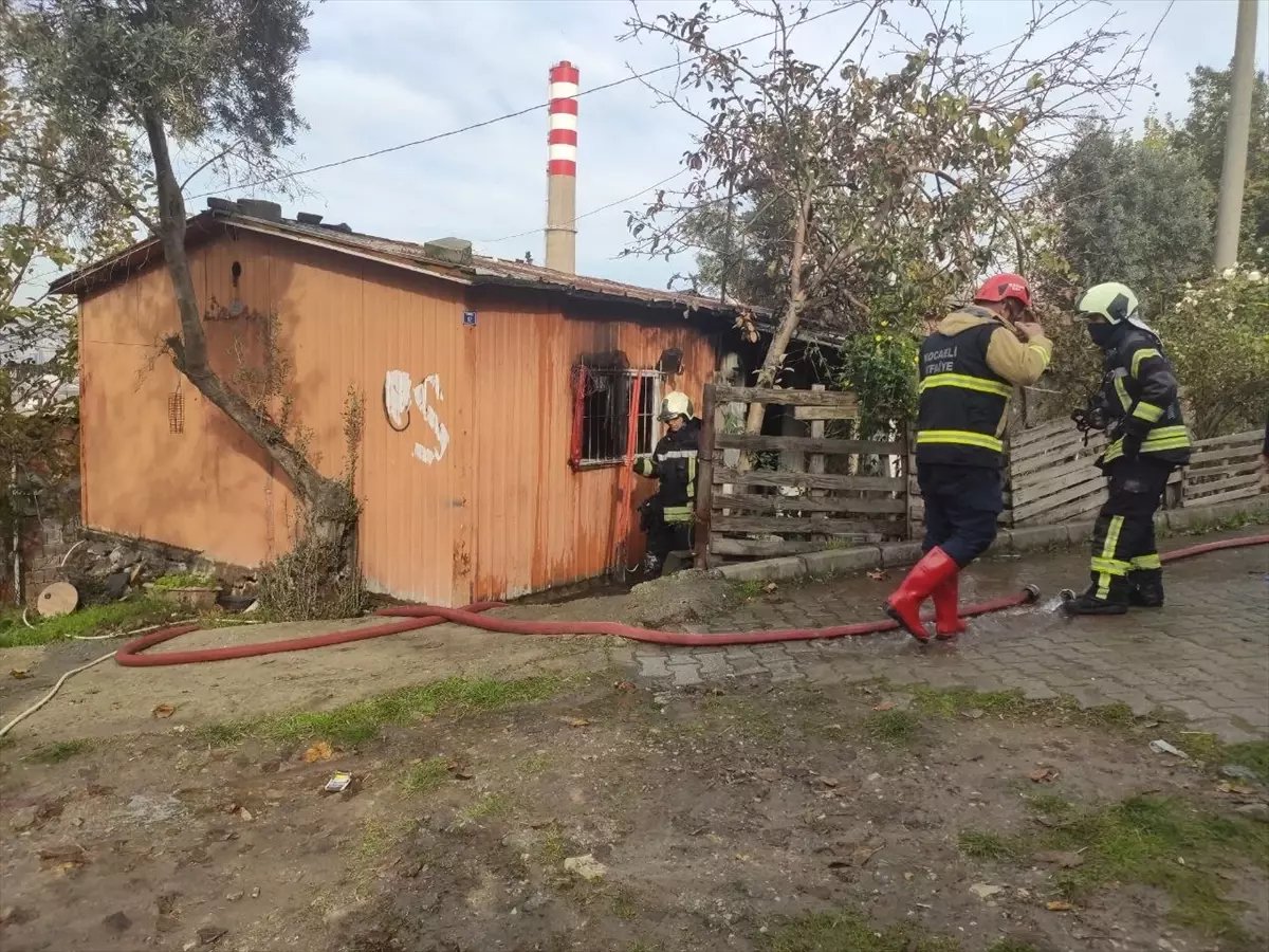 Kocaeli'de 70 yaşındaki yürüme engelli, prefabrikte çıkan yangında öldü