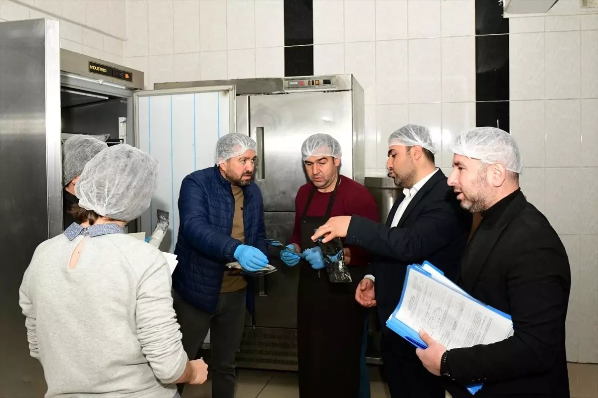 Çatak'ta okulların, kurumların ve öğretmenevinin yemekhaneleri denetlendi