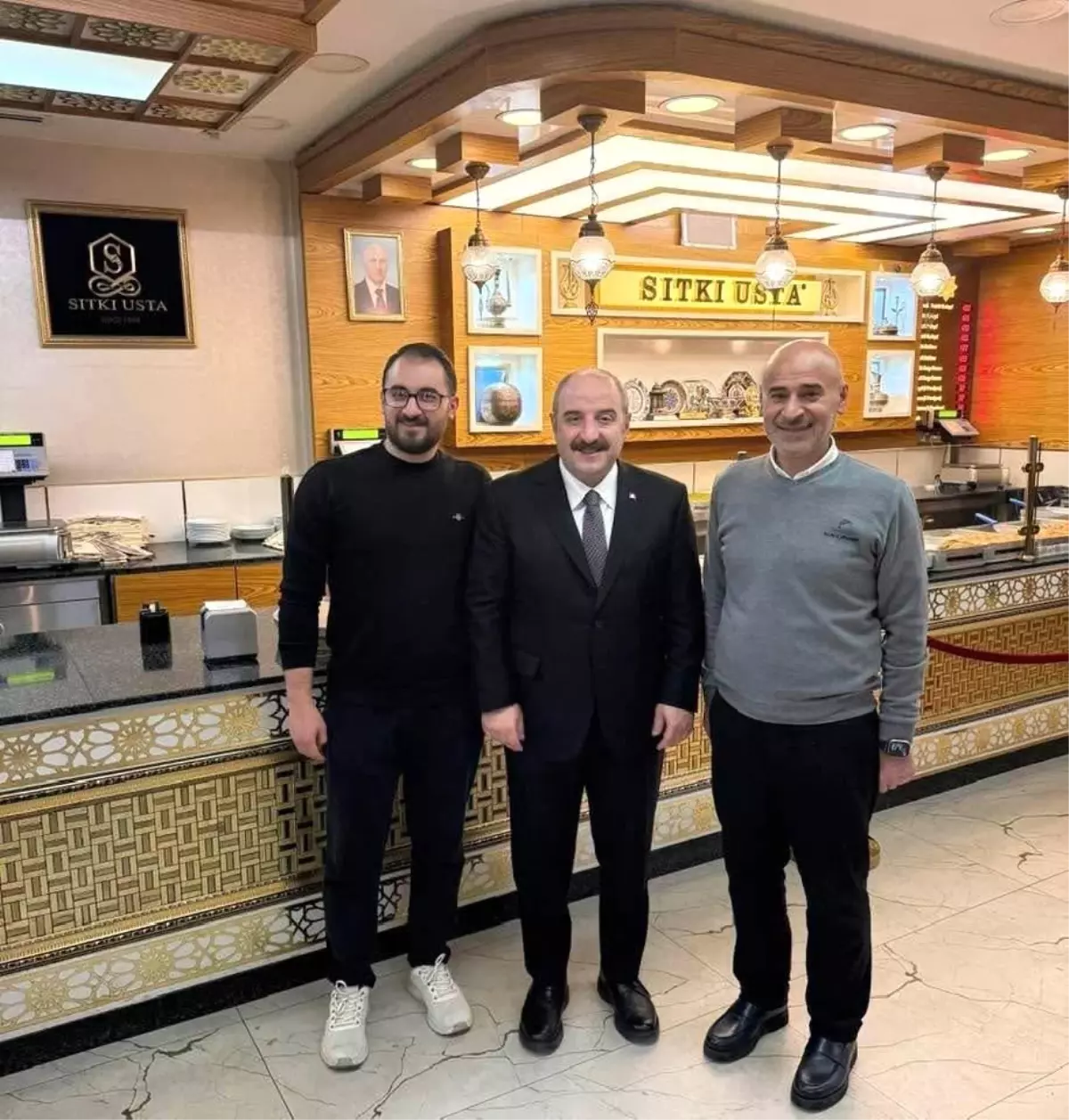 Sıtkı Usta devlet erkanını ağırlıyor