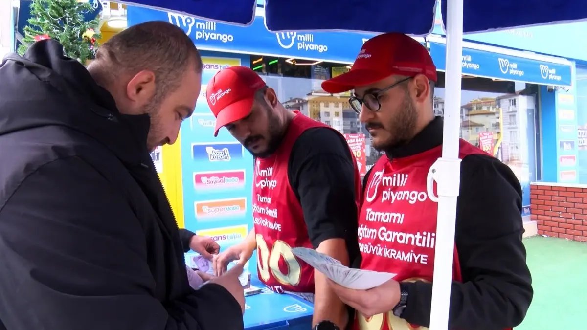 Milli Piyango'nun 800 milyon TL'lik yılbaşı rekor büyük ikramiyesine Malatya'da ilgi büyük