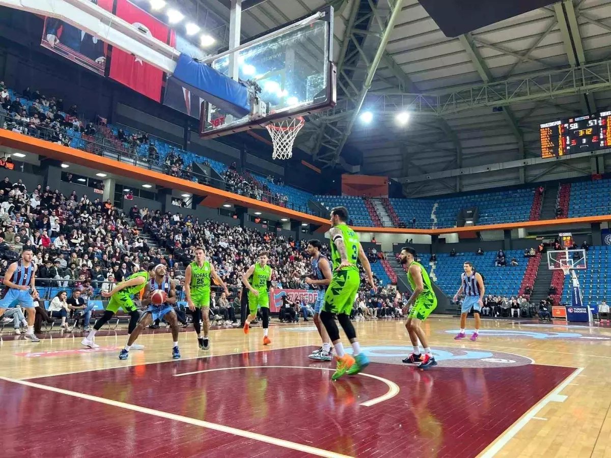 Türkiye Sigorta Basketbol Ligi: Trabzonspor: 92 Tofaş: 87