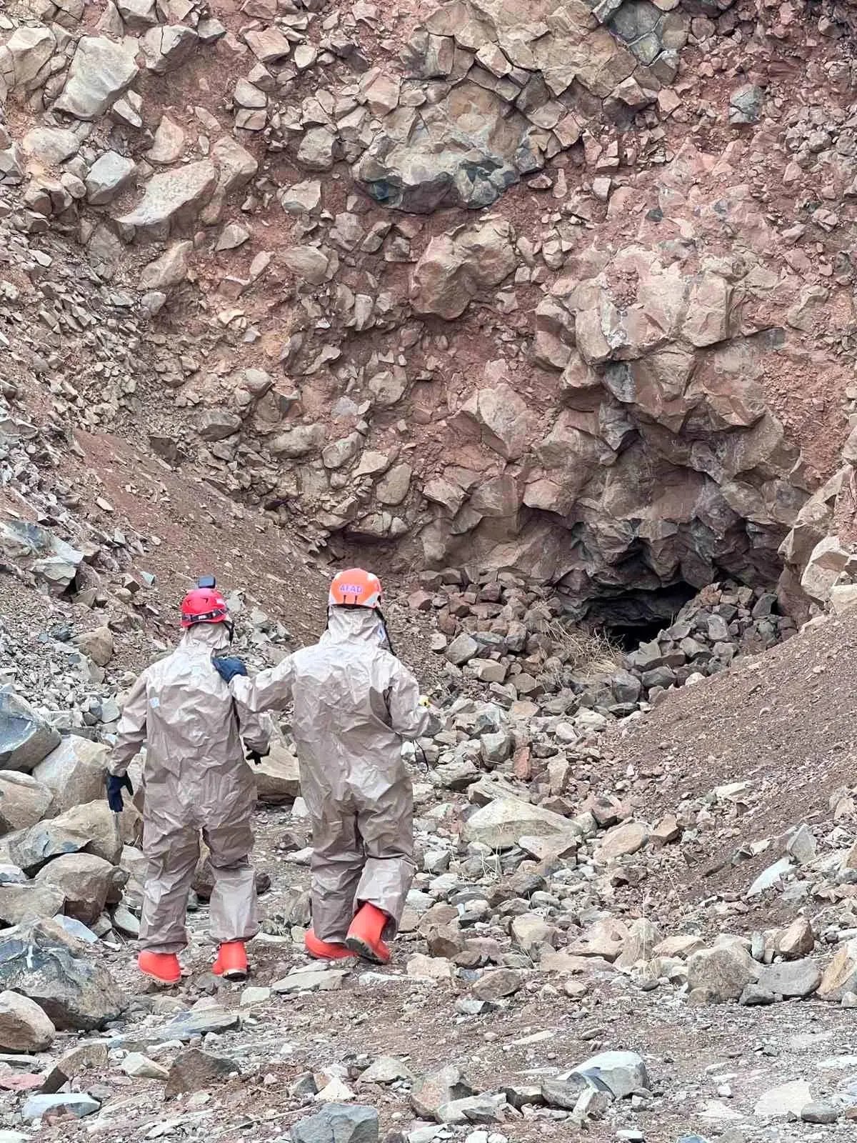 Cizre'de mağarada define arayan şahıs ölü bulundu