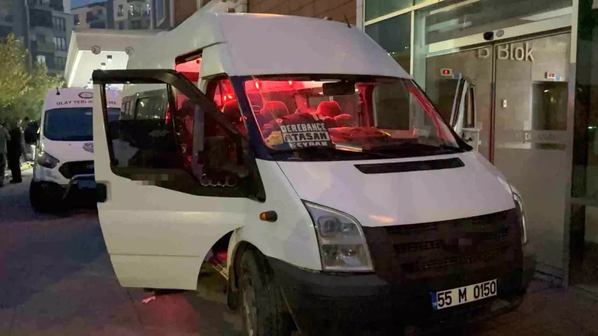 Aracında silahlı saldırıya uğrayan dolmuş şoförü hastanelik oldu