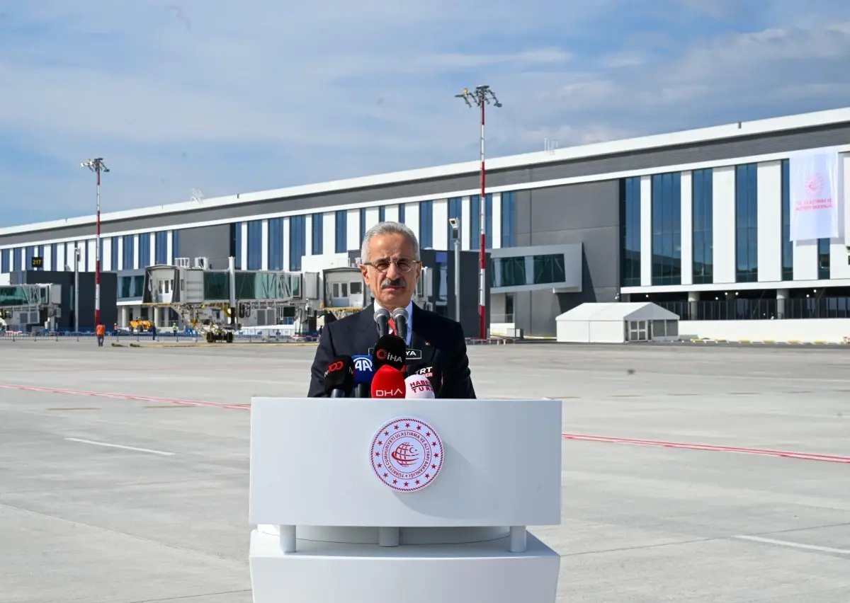 Havalimanlarında yolcu sayısı geçen yıla göre yüzde 6,7 arttı
