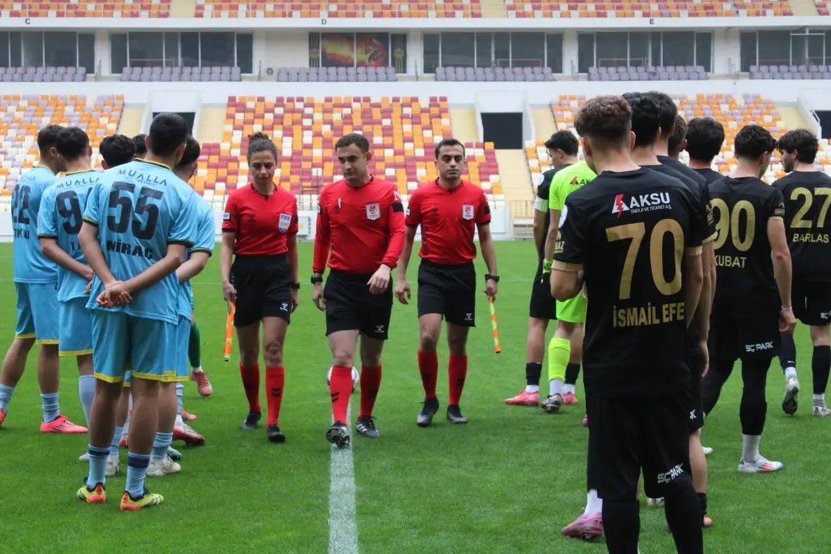 Isparta 32 Spor Kulübü karşılaşması kadro yetersizliği nedeniyle ertelendi