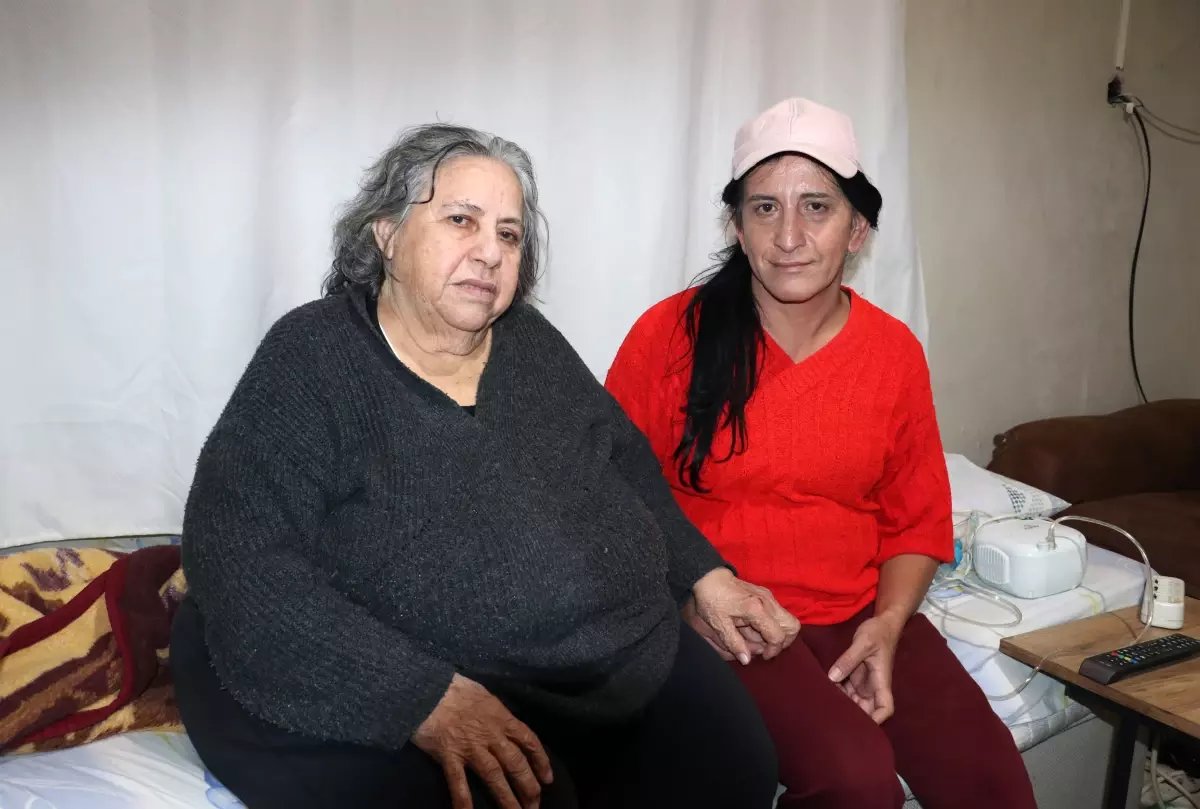 Park yapılacak alandaki gecekonduyu boşaltmaları istenen anne: İlaçlarımı bile zor alıyorum