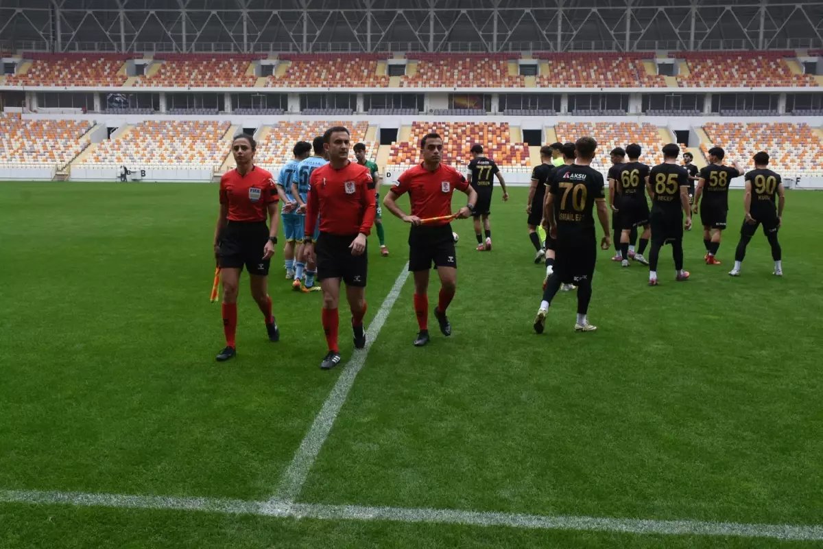 TFF 2'nci Lig'de görülmemiş olay! Sahaya 7 futbolcuyla çıktılar