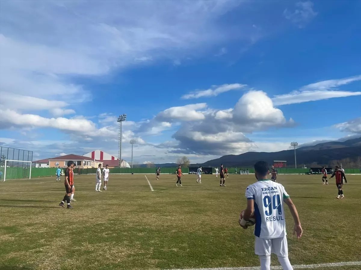 Ladik Belediyespor sahasında Karabük Eflanispor ile berabere kaldı