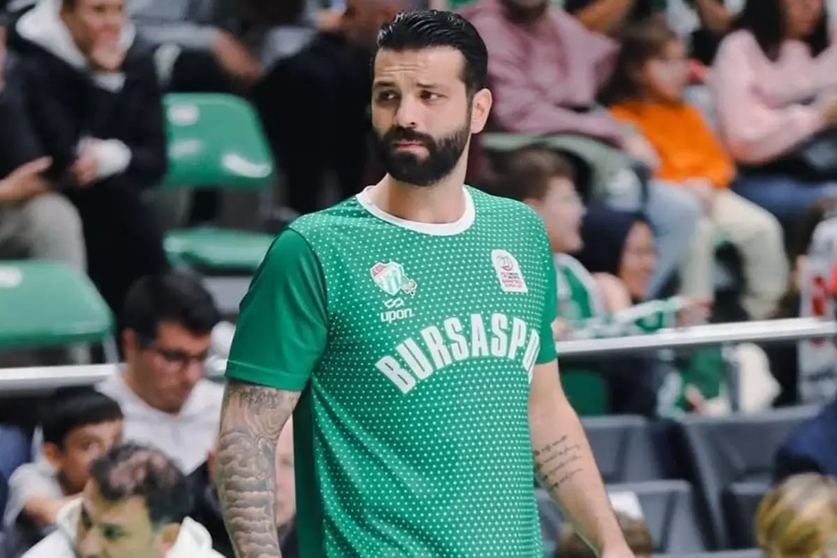 Kameralara yansıdı! Göksenin Köksal'dan Galatasaraylı yöneticilere küfür