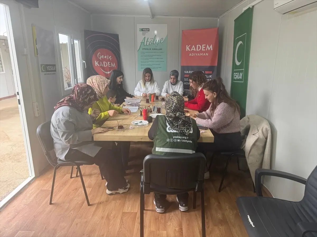 Adıyaman'da Yeşilay Kadın Komisyonu ve KADEM'den Bağımsızlık Atölyesi