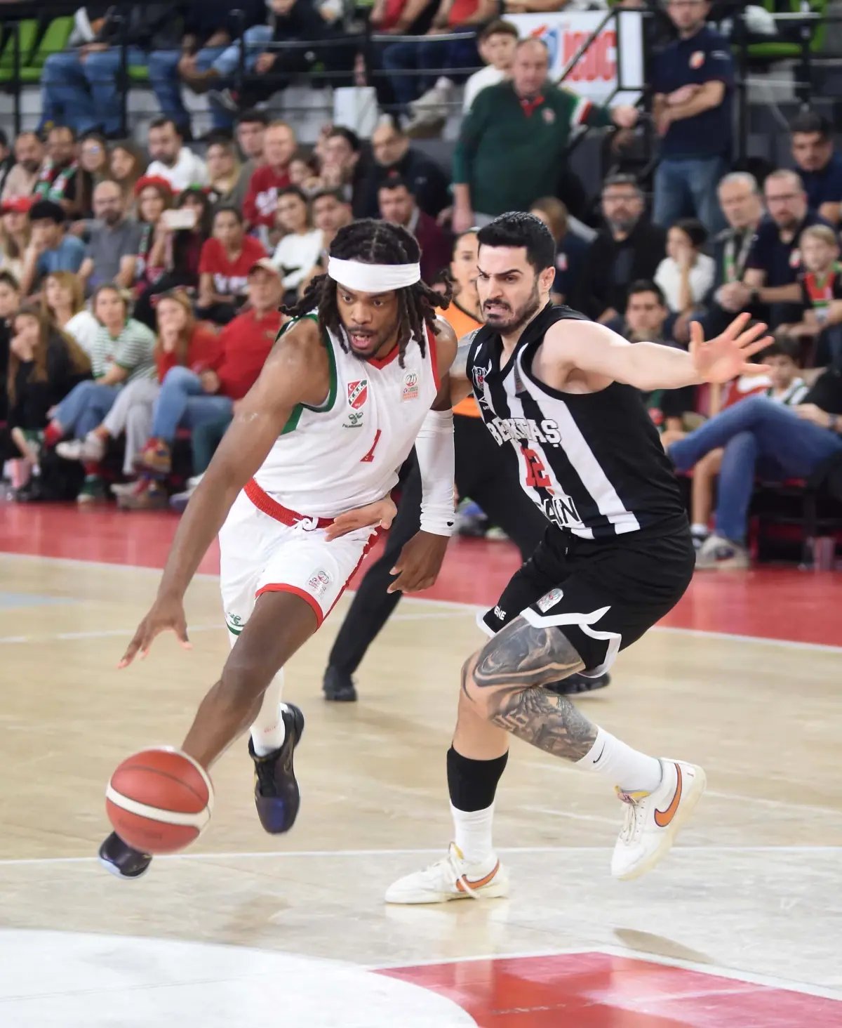 Karşıyaka potada direnemedi
