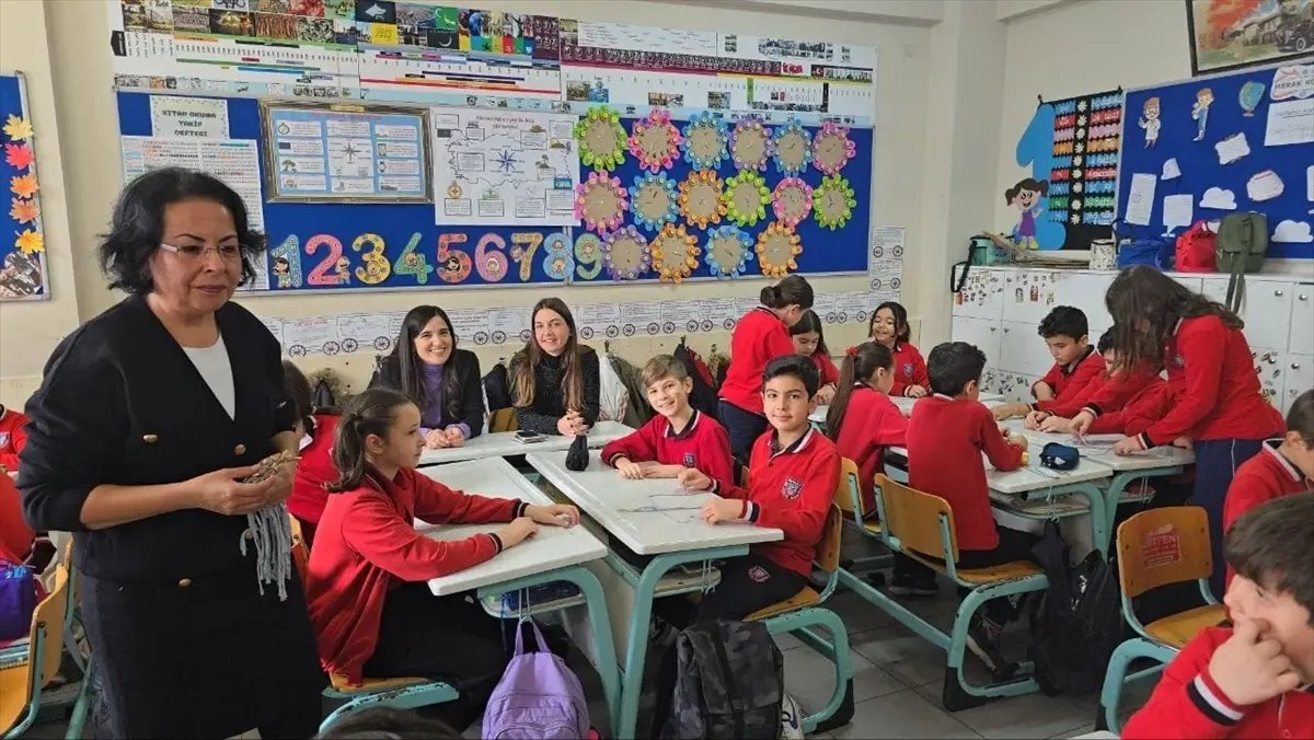 Erasmus+ Programı'na katılan yabancı öğretmenler Mudanya'da ilkokulu ziyaret etti
