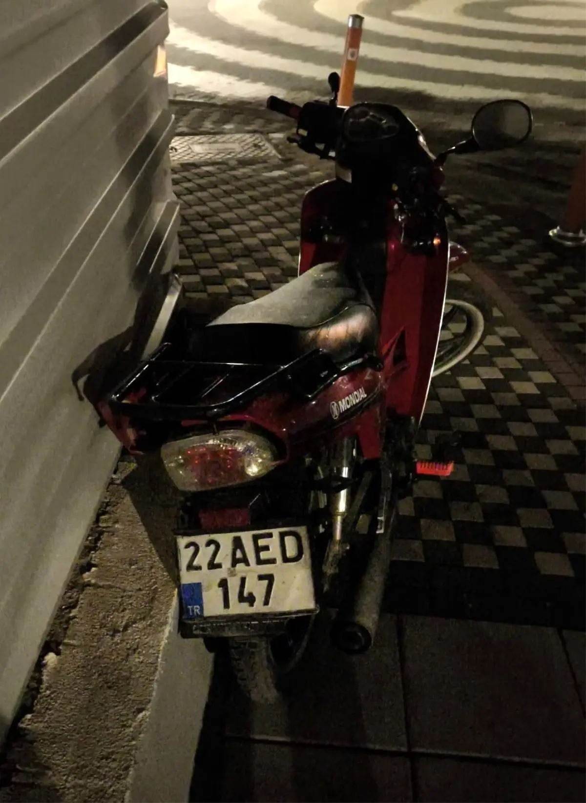 Keşan'da motosiklet ile otomobil çarpıştı: 1 yaralı