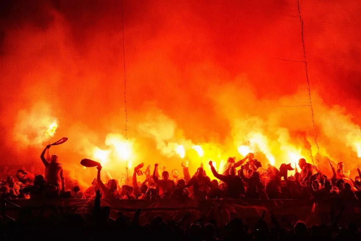 Galatasaray-Monaco maçı öncesi deprem! Maç başlar başlamaz...