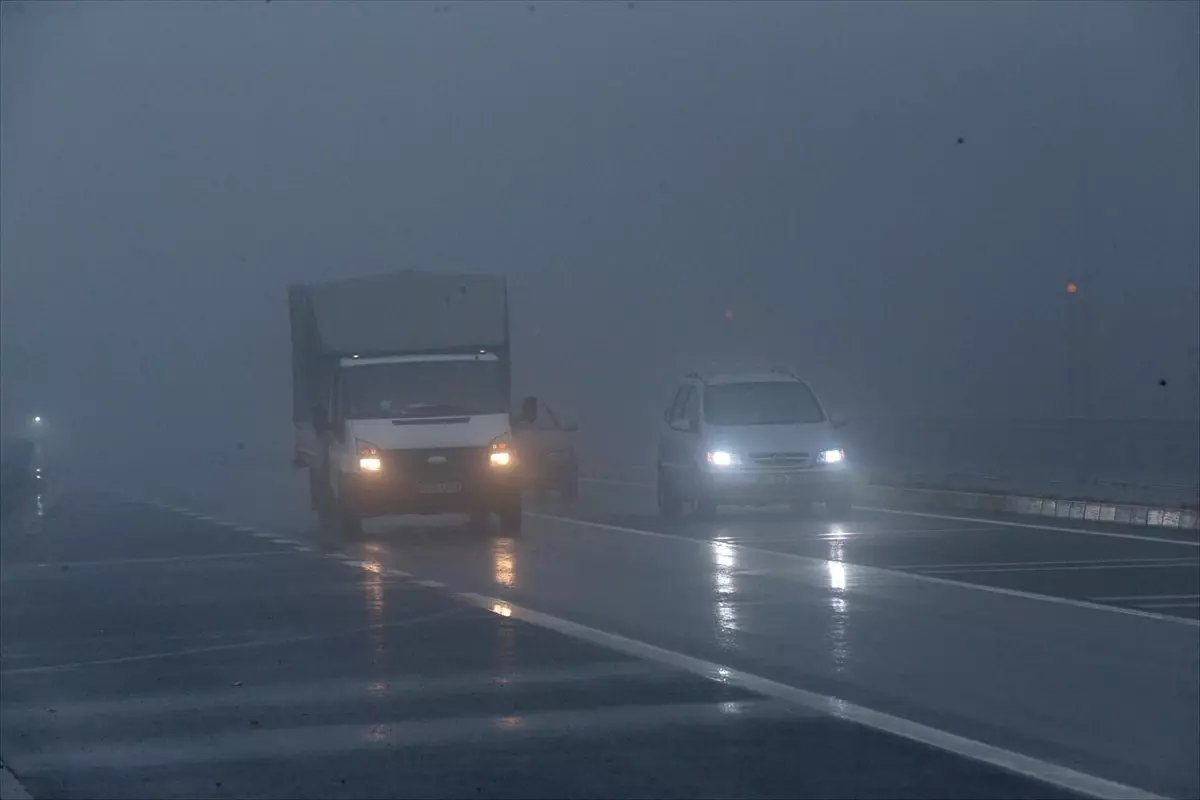 Bolu Dağı'nda sis etkili oldu