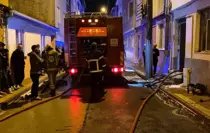 Bursa'da binanın çatısında çıkan yangın korkuttu